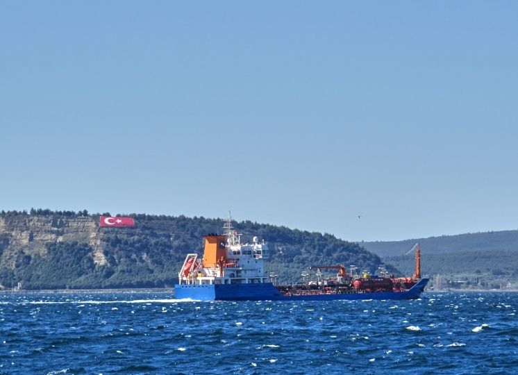 Emergency Provisioning in Çanakkale Strait